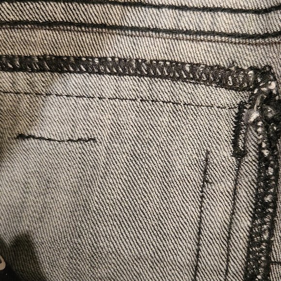 BCBG MAXAZRIA SKINNY JEANS - Picture 5 of 12